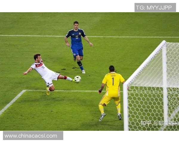 全球顶级足球球星精彩瞬间集锦 展现速度与力量的巅峰对决