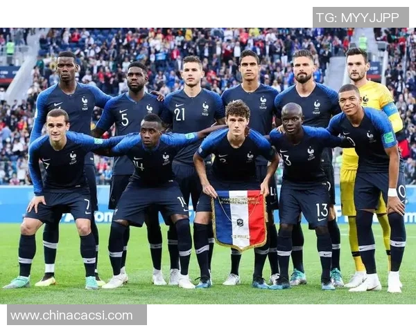 十年前法国足球黑人球星崛起与挑战的辉煌岁月