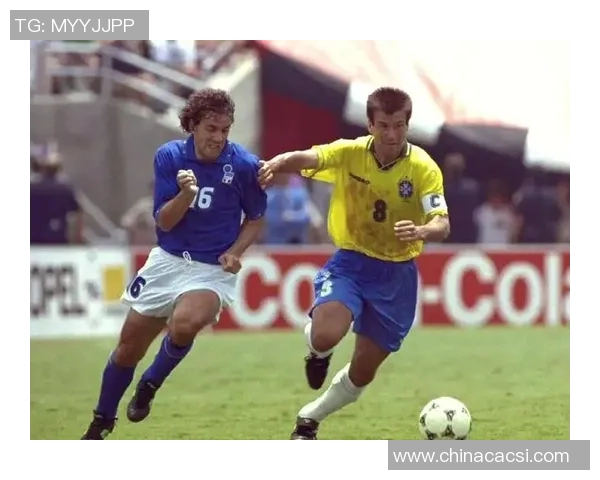 泰国十号足球明星揭秘：他的球场表现和传奇故事